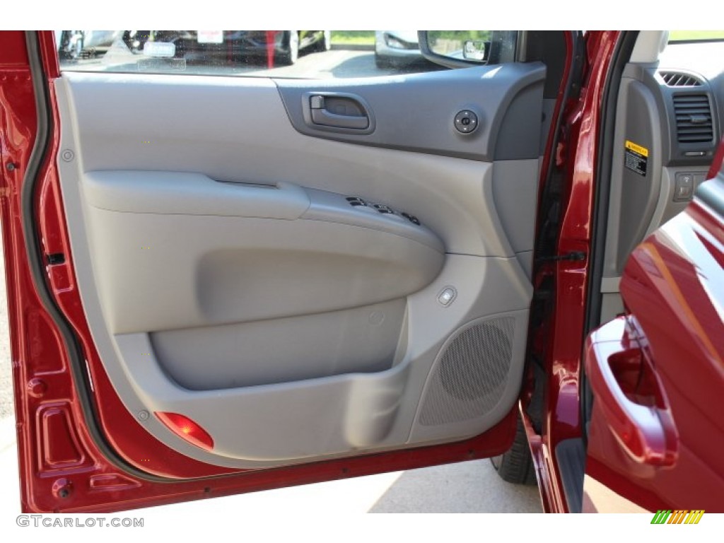 2010 Sedona LX - Claret Red / Gray photo #9