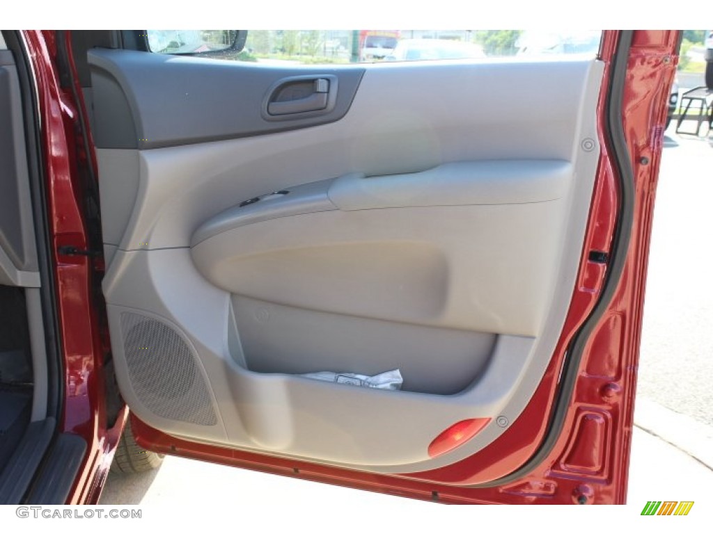 2010 Sedona LX - Claret Red / Gray photo #17