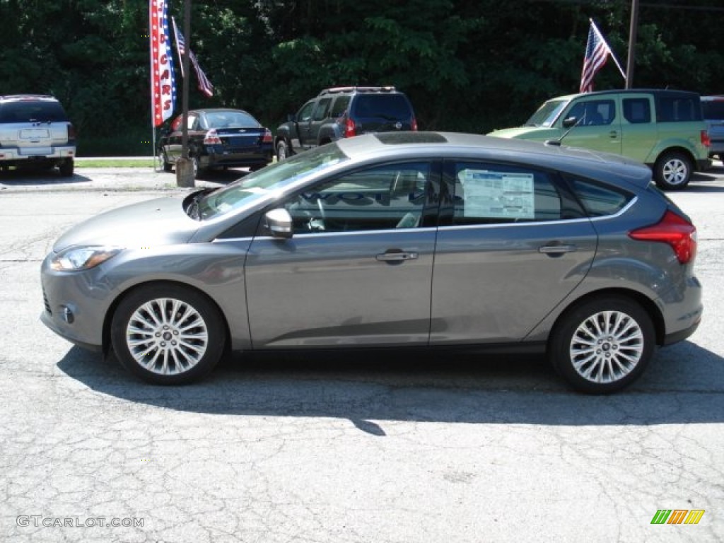 2012 Focus Titanium 5-Door - Sterling Grey Metallic / Charcoal Black Leather photo #5