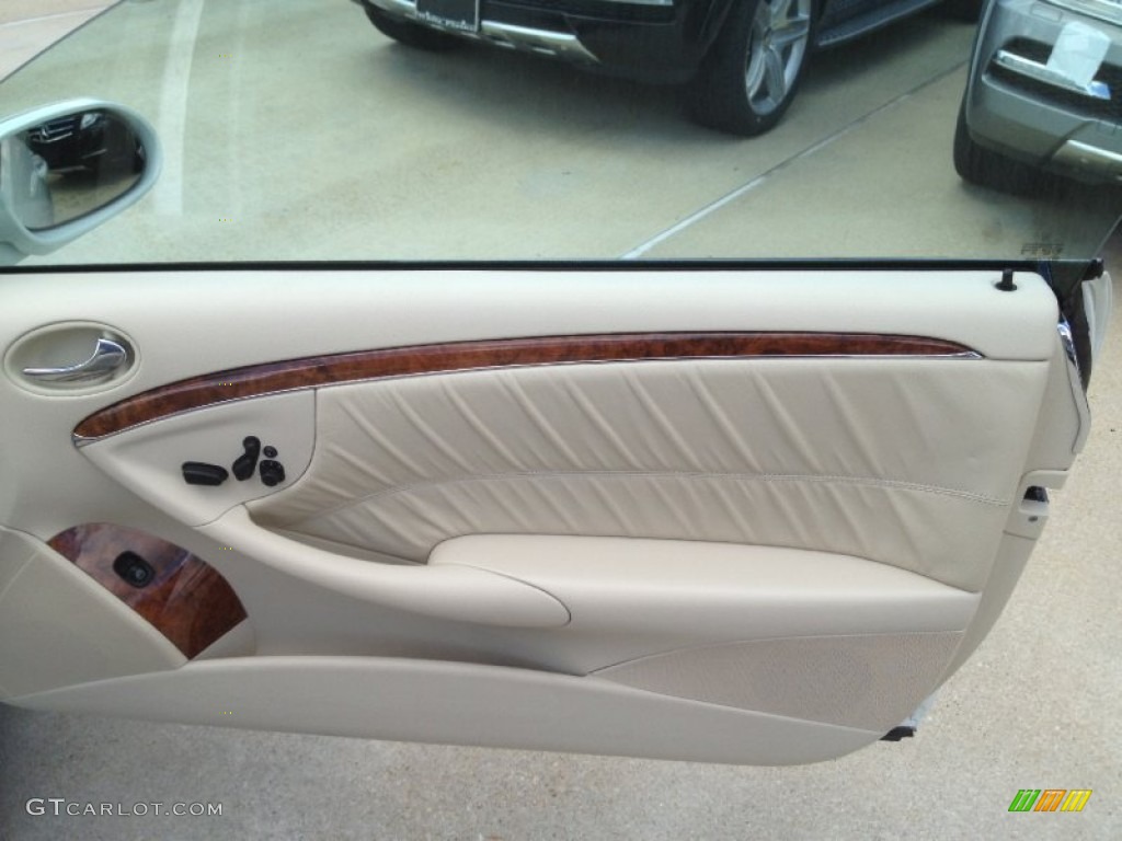 2009 Mercedes-Benz CLK 350 Cabriolet Stone Door Panel Photo #66286526