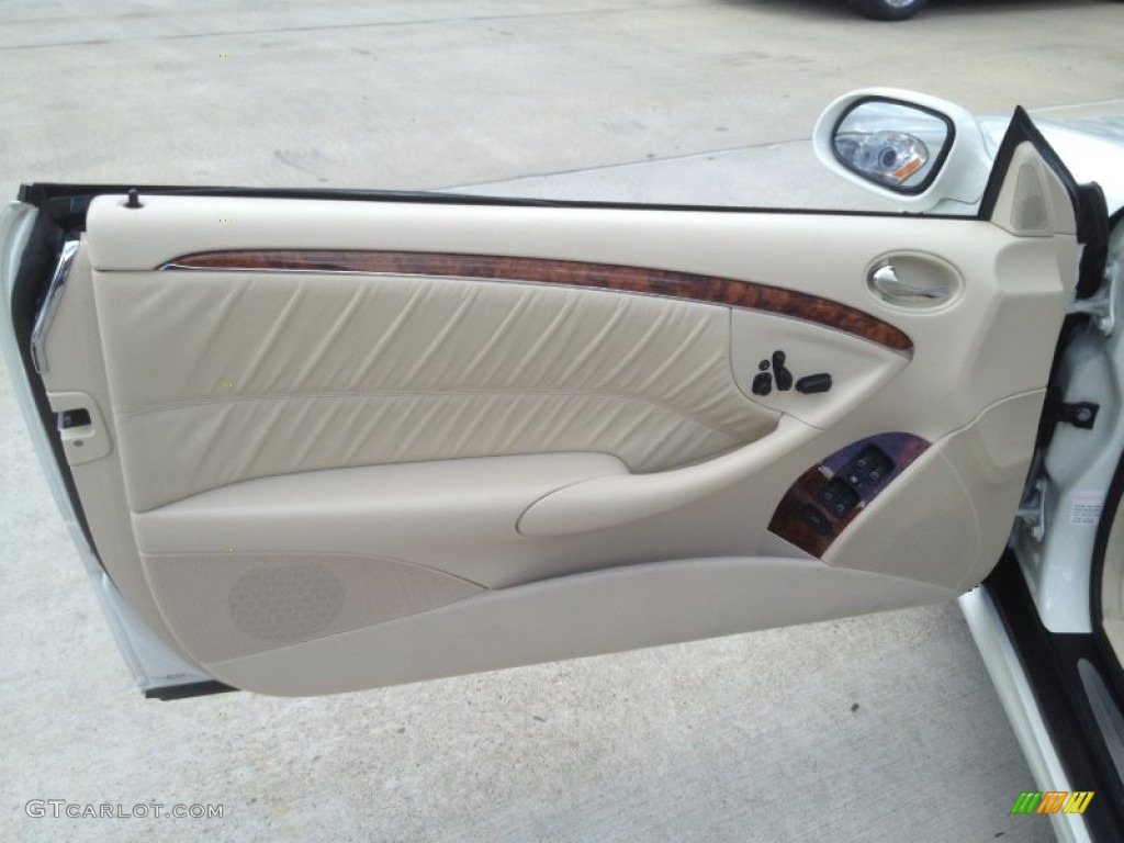 2009 Mercedes-Benz CLK 350 Cabriolet Stone Door Panel Photo #66286623