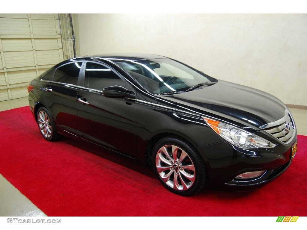 2011 Sonata SE - Midnight Black / Black photo #1