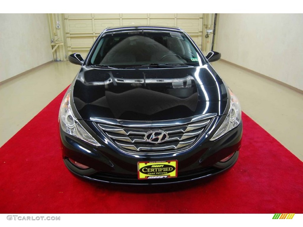 2011 Sonata SE - Midnight Black / Black photo #2
