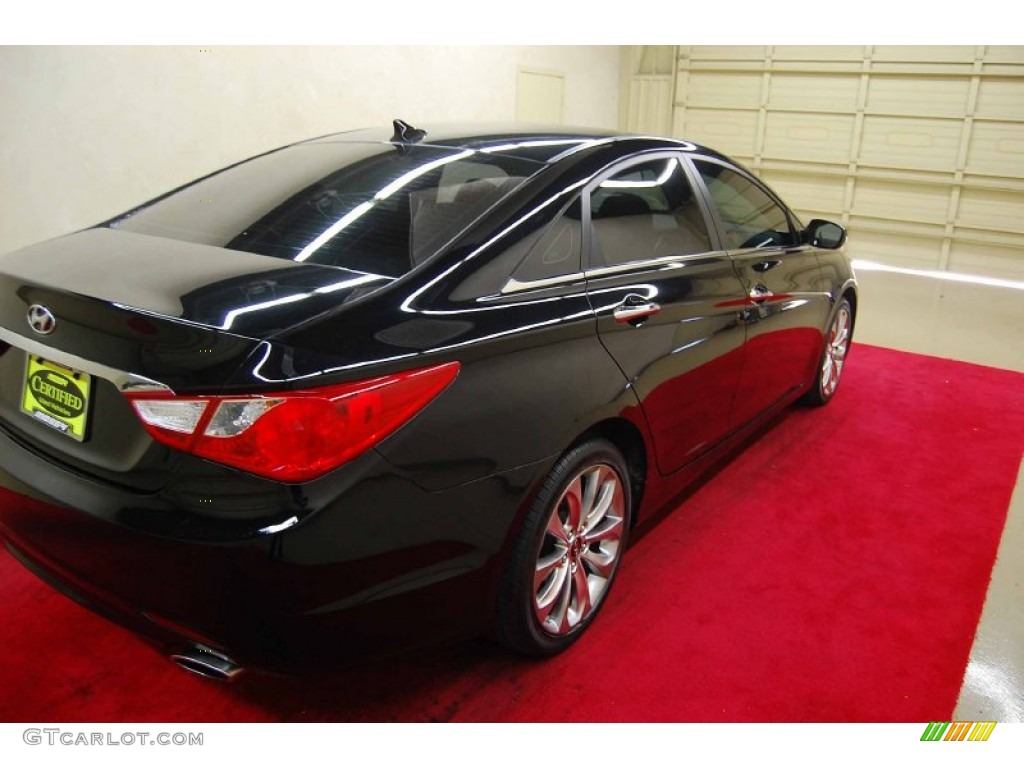 2011 Sonata SE - Midnight Black / Black photo #6