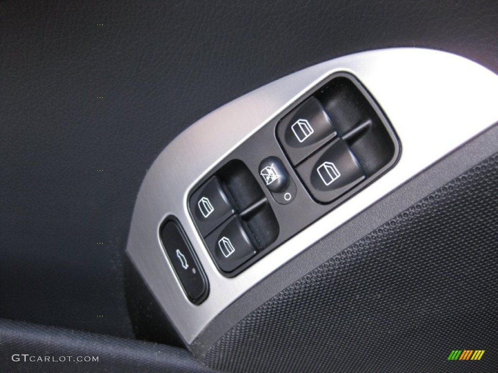2009 Mercedes-Benz CLK 350 Grand Edition Coupe Controls Photo #66292215