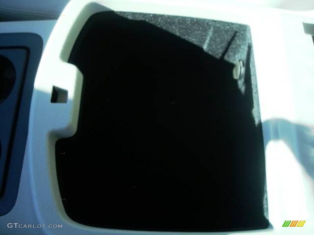 2009 Tahoe Hybrid 4x4 - Summit White / Light Titanium photo #27