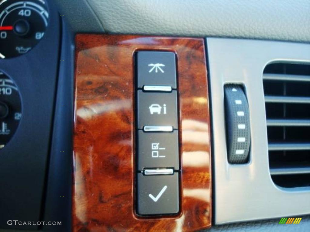 2009 Tahoe Hybrid 4x4 - Summit White / Light Titanium photo #36