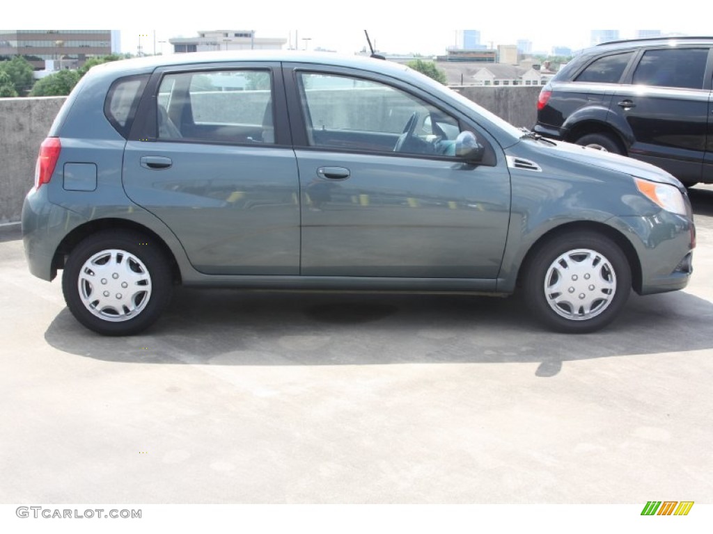 Wintergreen 2010 Chevrolet Aveo Aveo5 LT Exterior Photo #66298523