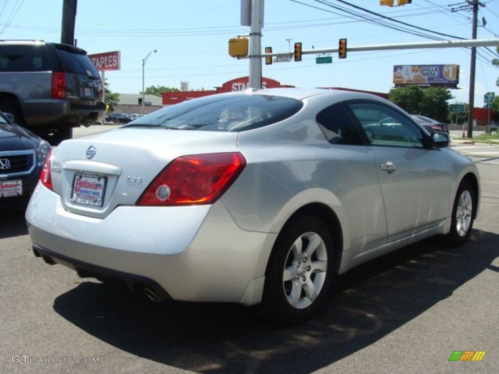 2008 Altima 2.5 S Coupe - Radiant Silver Metallic / Charcoal photo #4