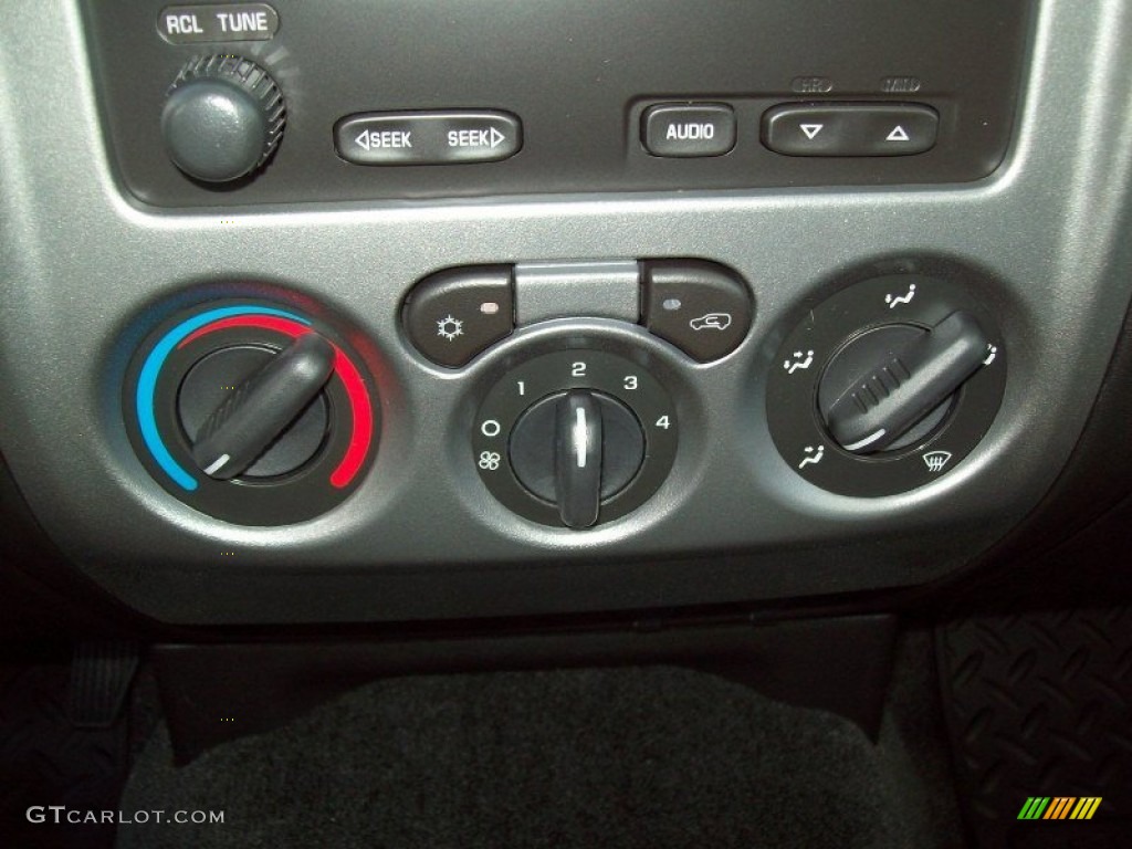 2012 Chevrolet Colorado Work Truck Extended Cab Controls Photo #66300316