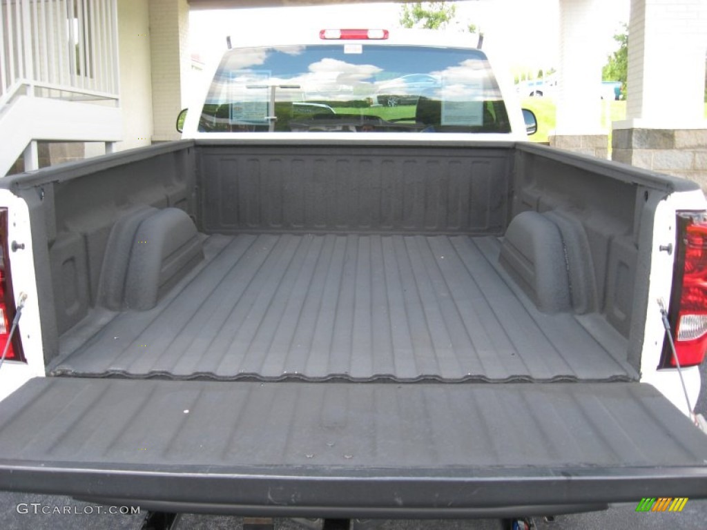 2005 Silverado 1500 Regular Cab - Summit White / Dark Charcoal photo #14