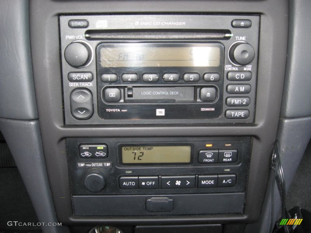 2002 Toyota Solara SLE V6 Convertible Controls Photo #66302519