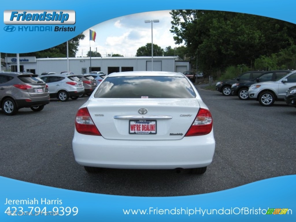 2004 Camry LE - Crystal White / Taupe photo #8