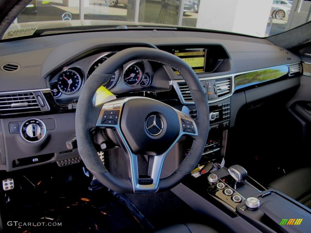 2012 Mercedes-Benz E 63 AMG Wagon Black Dashboard Photo #66304022