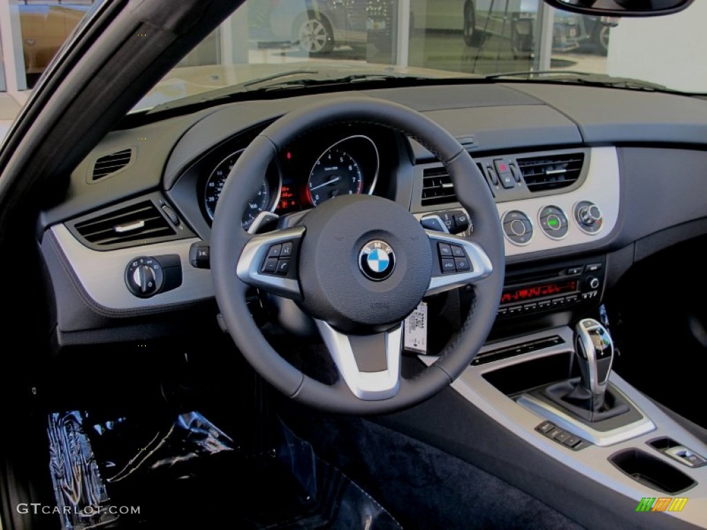 2012 BMW Z4 sDrive28i Black Dashboard Photo #66304148