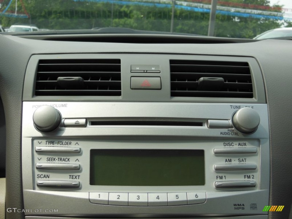 2010 Toyota Camry LE Audio System Photo #66306812