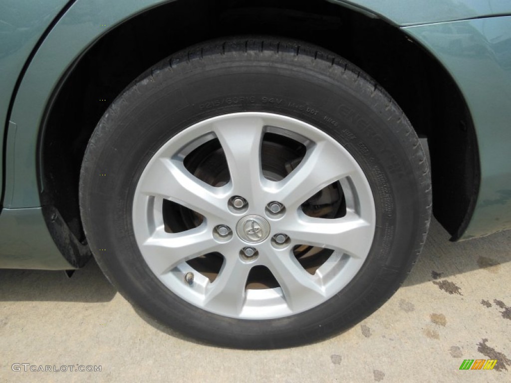 2010 Toyota Camry LE Wheel Photo #66306833