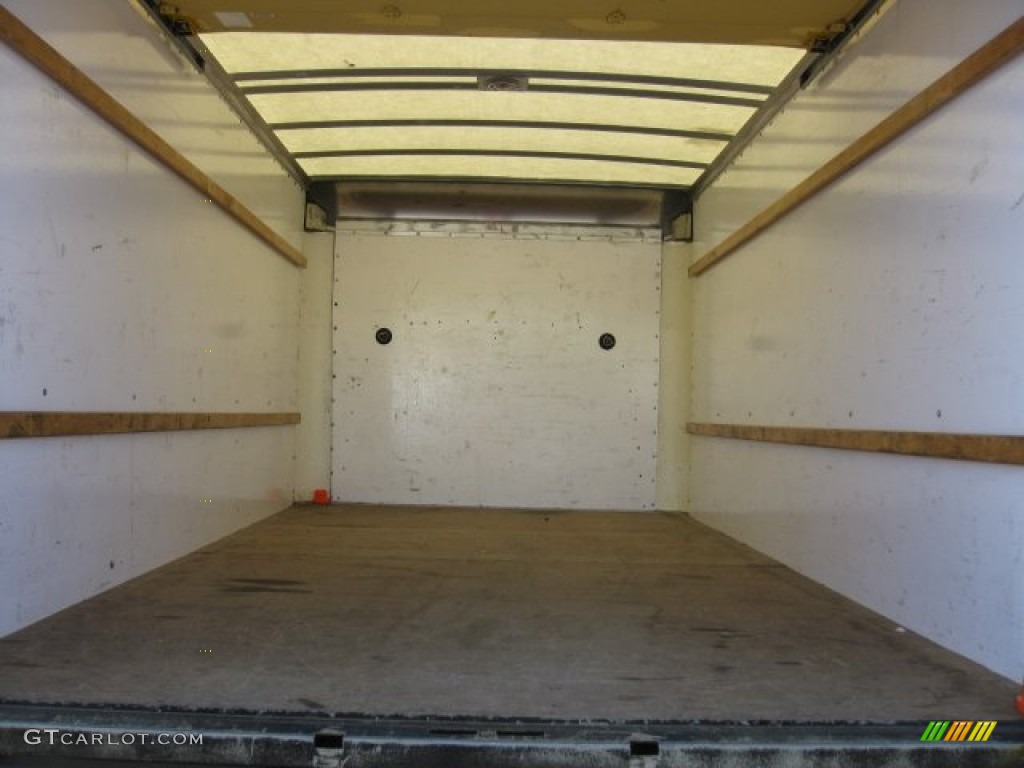 2008 Savana Cutaway 3500 Commercial Moving Truck - Yellow / Medium Pewter photo #6