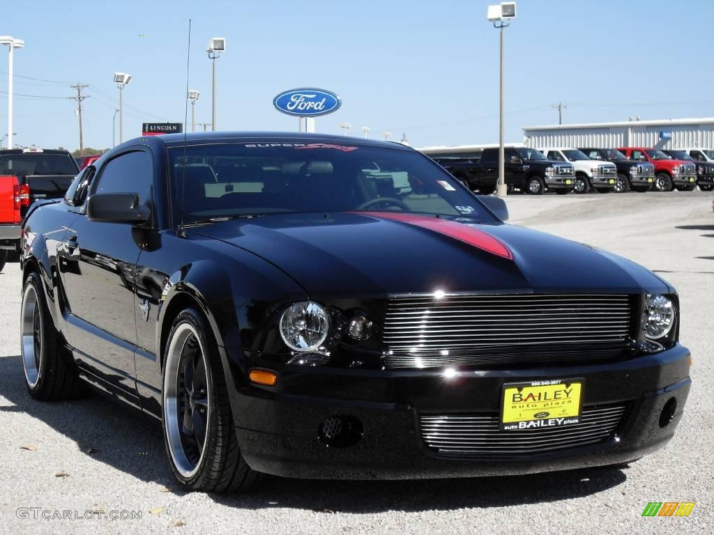 Black Ford Mustang