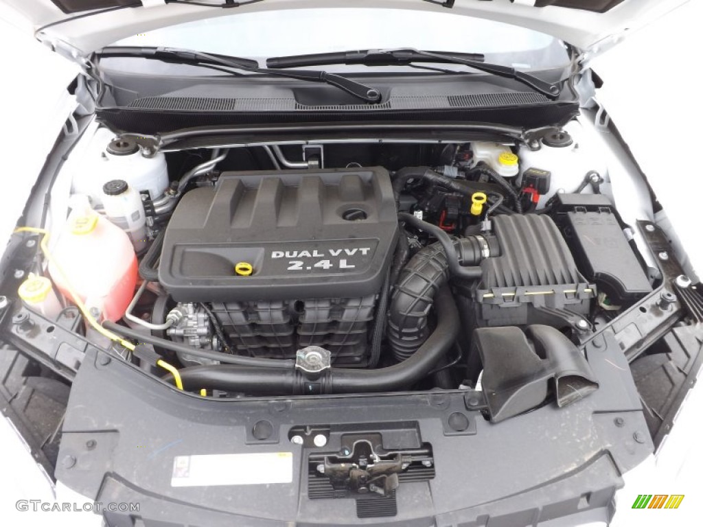 2012 Chrysler 200 LX Sedan 2.4 Liter DOHC 16-Valve Dual VVT 4 Cylinder Engine Photo #66311618