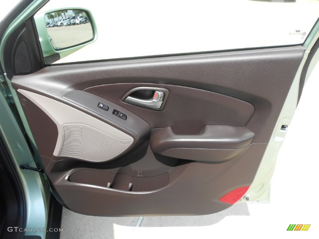 2012 Hyundai Tucson GLS Taupe Door Panel Photo #66312311
