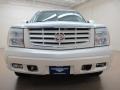 White Diamond - Escalade ESV AWD Photo No. 3