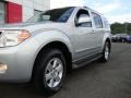 Silver Lightning - Pathfinder S 4x4 Photo No. 2