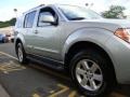 Silver Lightning - Pathfinder S 4x4 Photo No. 9