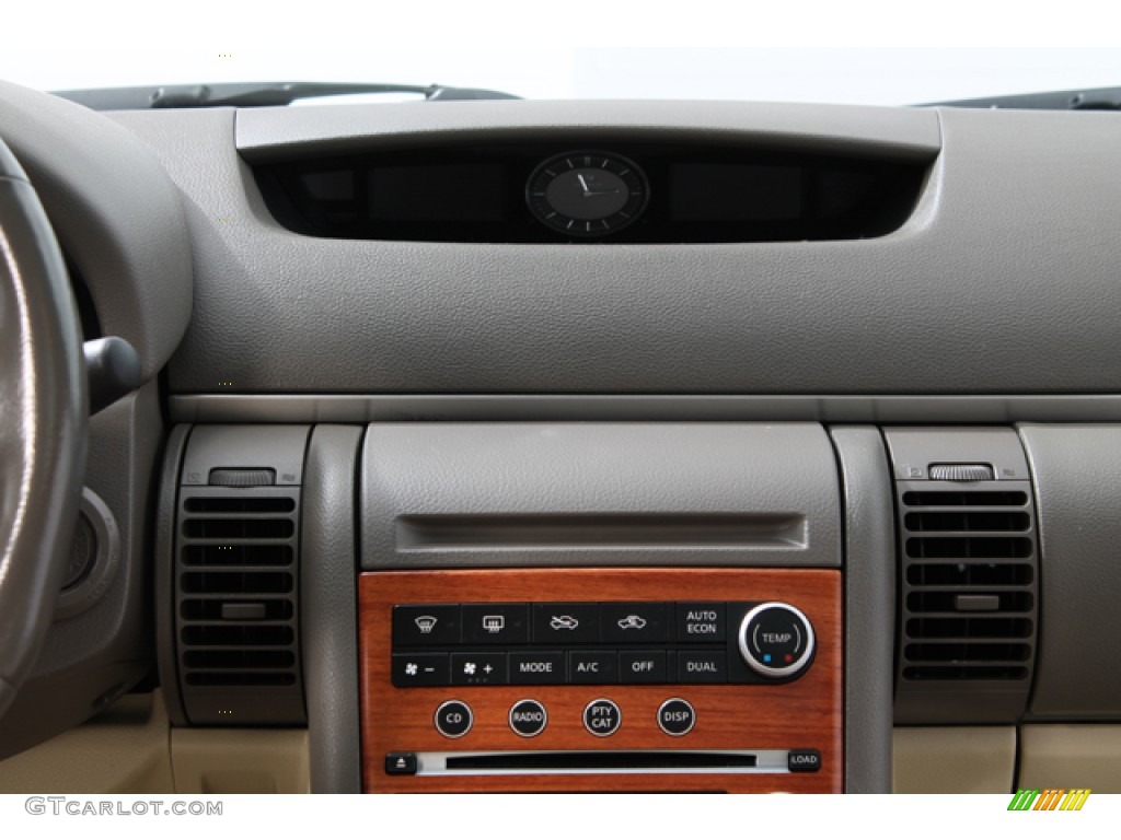 2005 Infiniti G 35 x Sedan Controls Photo #66318219