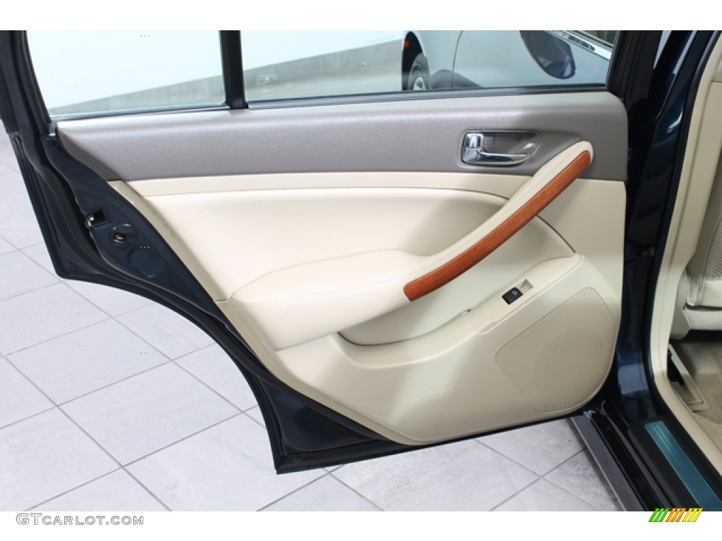 2005 Infiniti G 35 x Sedan Wheat Door Panel Photo #66318279