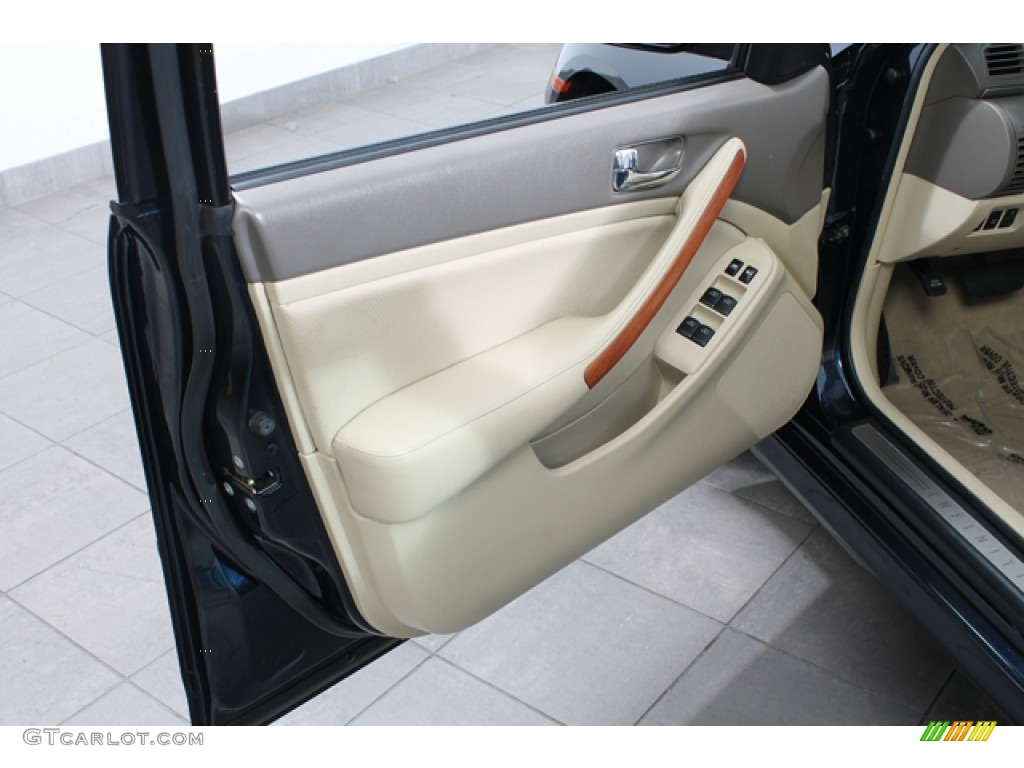 2005 Infiniti G 35 x Sedan Door Panel Photos