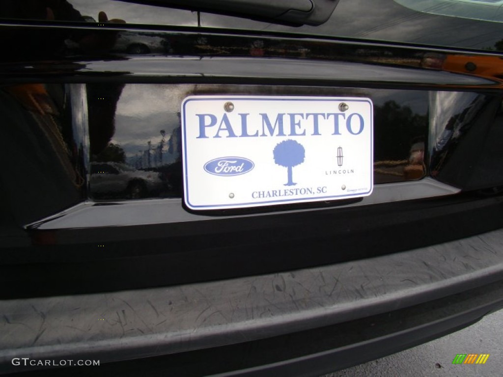 2002 V70 2.4 Wagon - Black / Taupe/Light Taupe photo #37