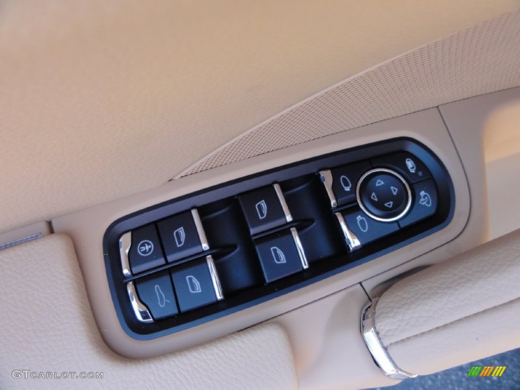 2012 Porsche Cayenne S Hybrid Controls Photo #66322539