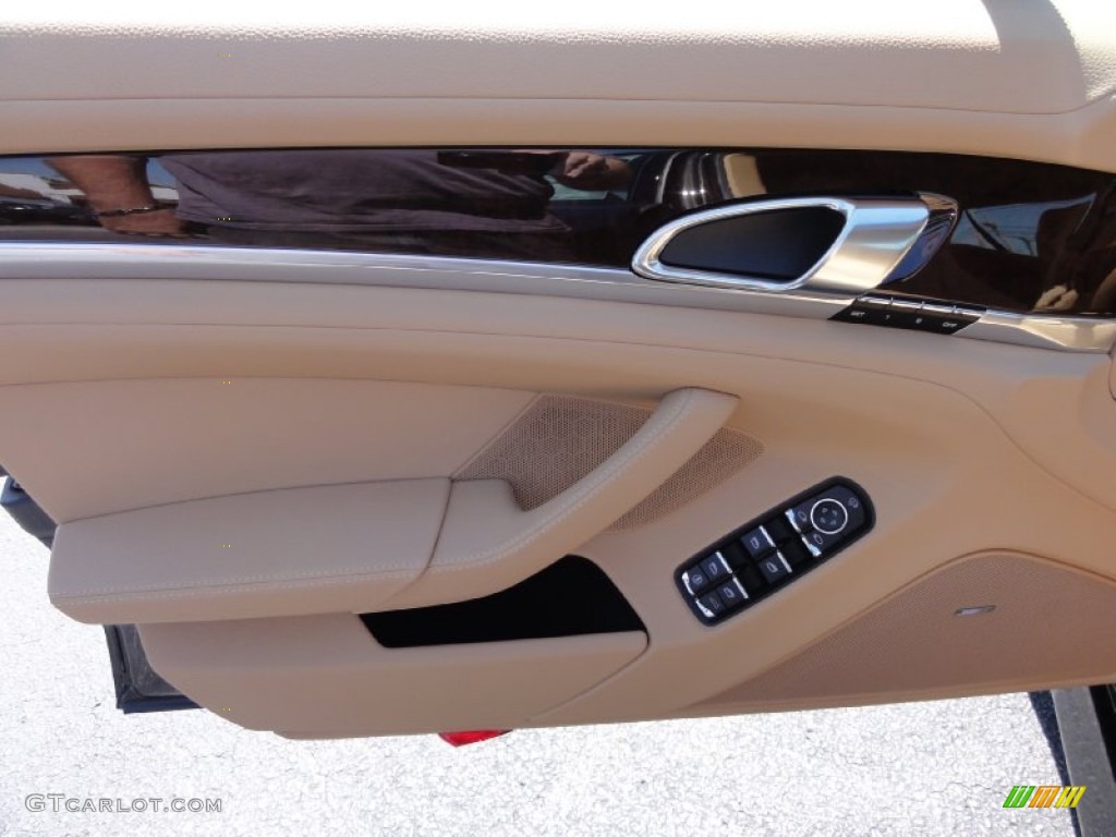 2012 Porsche Panamera 4 Luxor Beige Door Panel Photo #66323286