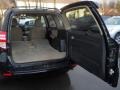 Black - RAV4 4WD Photo No. 16