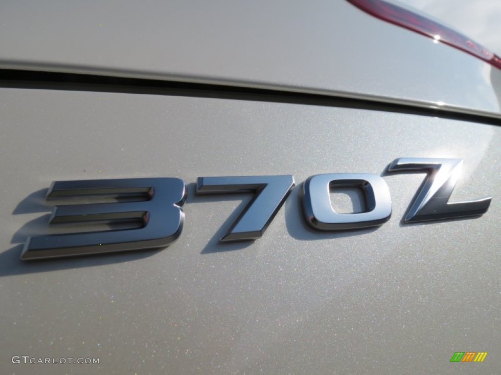 2012 370Z Coupe - Pearl White / Black photo #13
