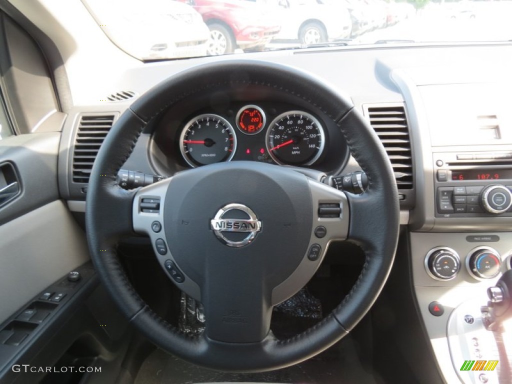 2012 Sentra 2.0 SR - Super Black / Charcoal photo #14