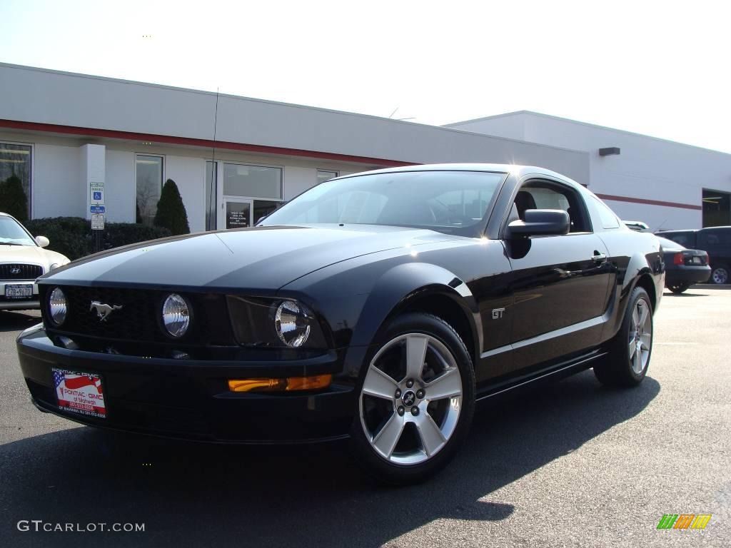 Black Ford Mustang