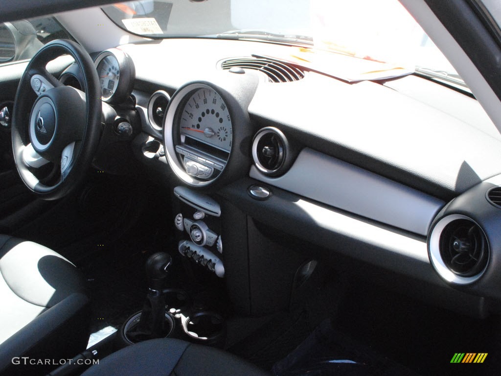 2010 Cooper Hardtop - Pepper White / Grey/Carbon Black photo #7