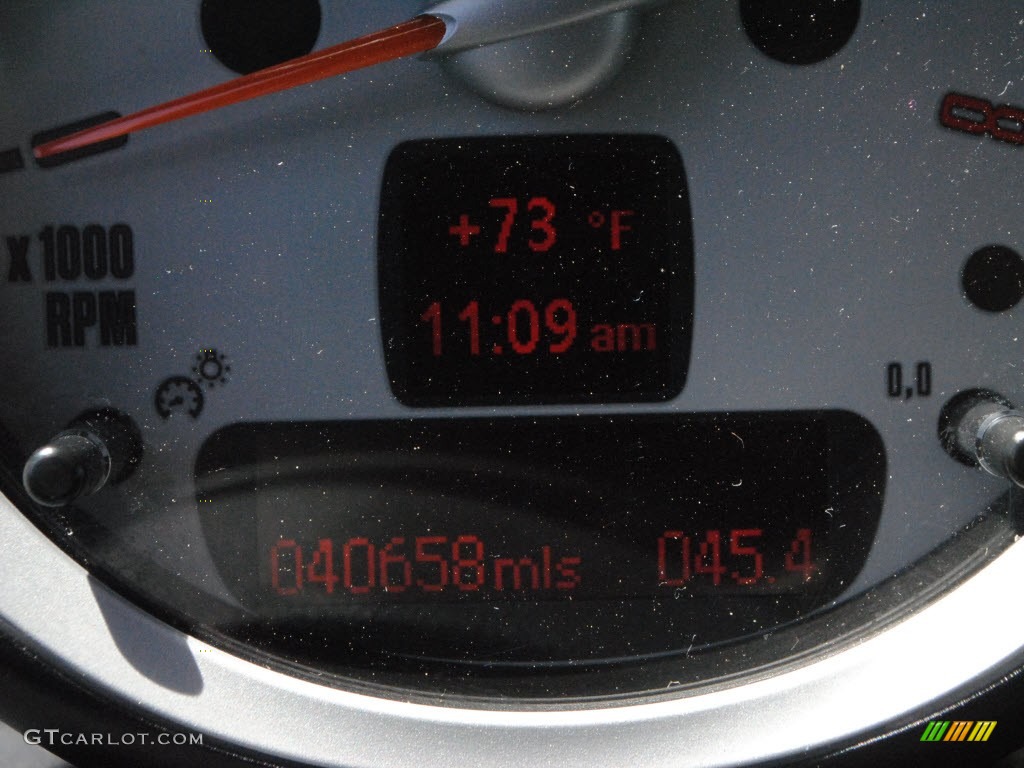 2010 Cooper Hardtop - Pepper White / Grey/Carbon Black photo #15