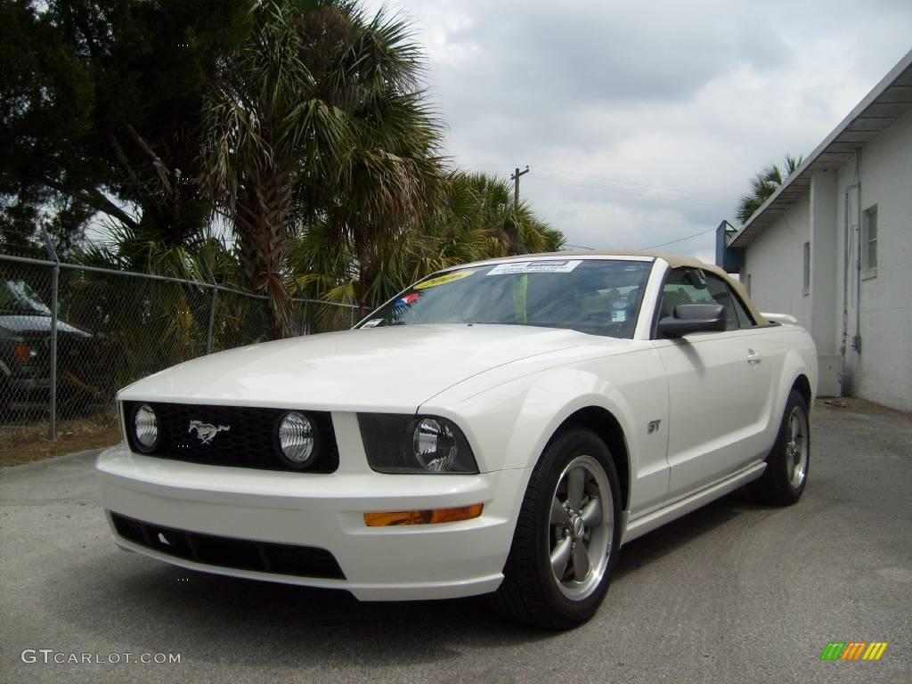 2006 Mustang GT Premium Convertible - Performance White / Light Parchment photo #7