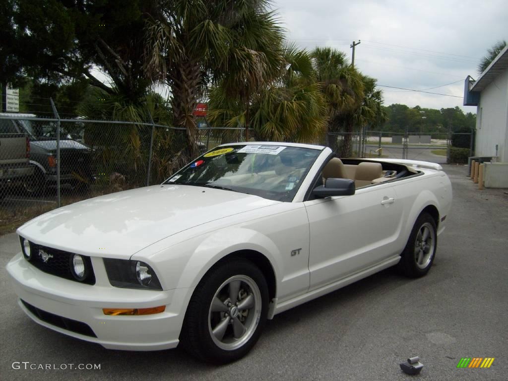 2006 Mustang GT Premium Convertible - Performance White / Light Parchment photo #13