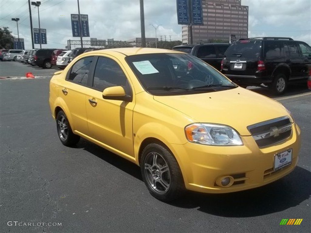 2009 Aveo LT Sedan - Summer Yellow / Charcoal photo #1