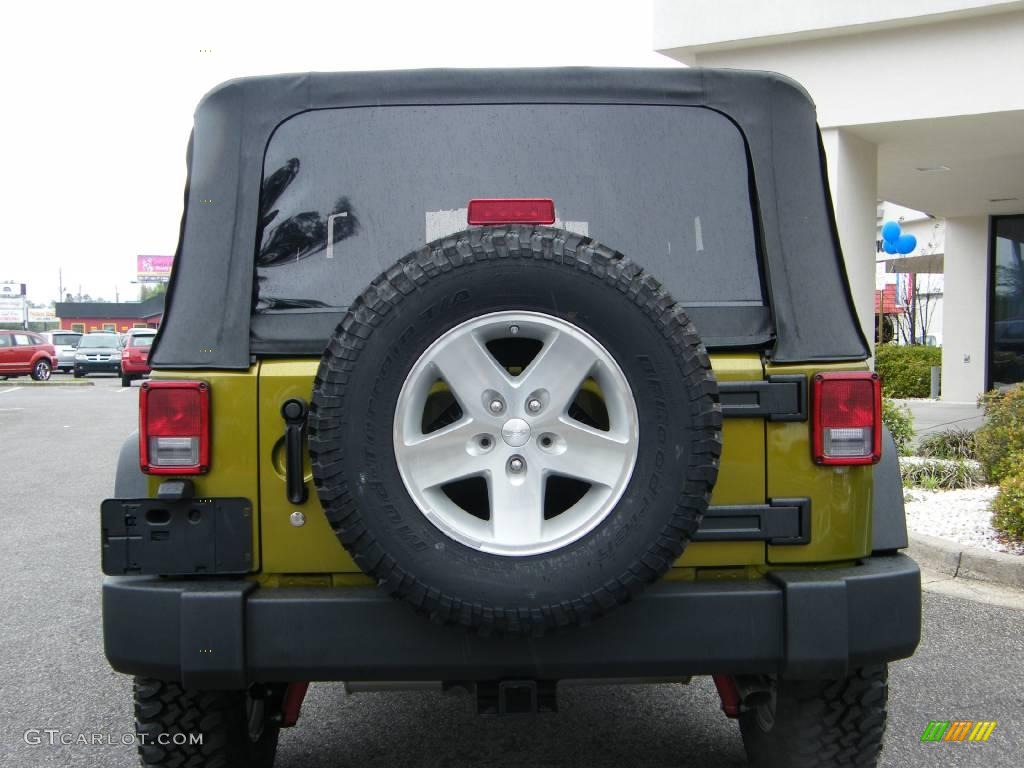2008 Wrangler Rubicon 4x4 - Rescue Green Metallic / Dark Slate Gray/Medium Slate Gray photo #4