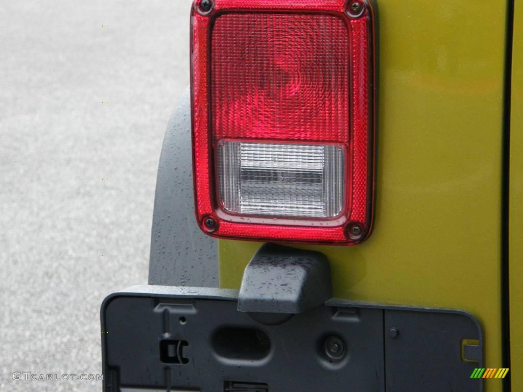 2008 Wrangler Rubicon 4x4 - Rescue Green Metallic / Dark Slate Gray/Medium Slate Gray photo #10