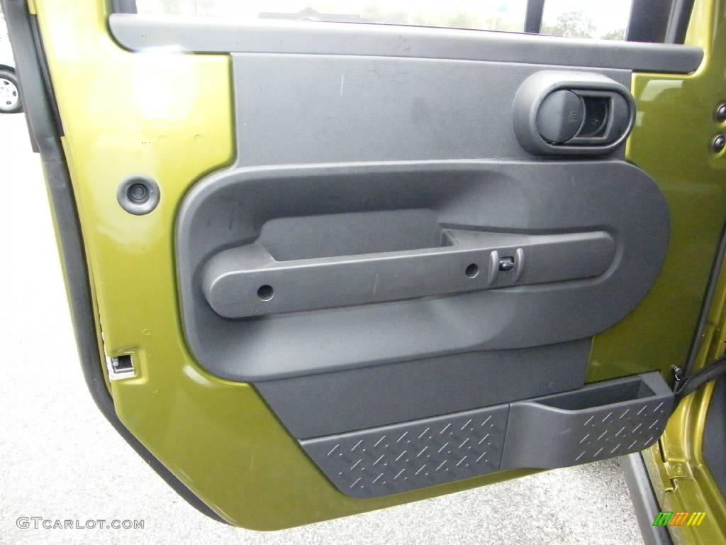 2008 Wrangler Rubicon 4x4 - Rescue Green Metallic / Dark Slate Gray/Medium Slate Gray photo #17