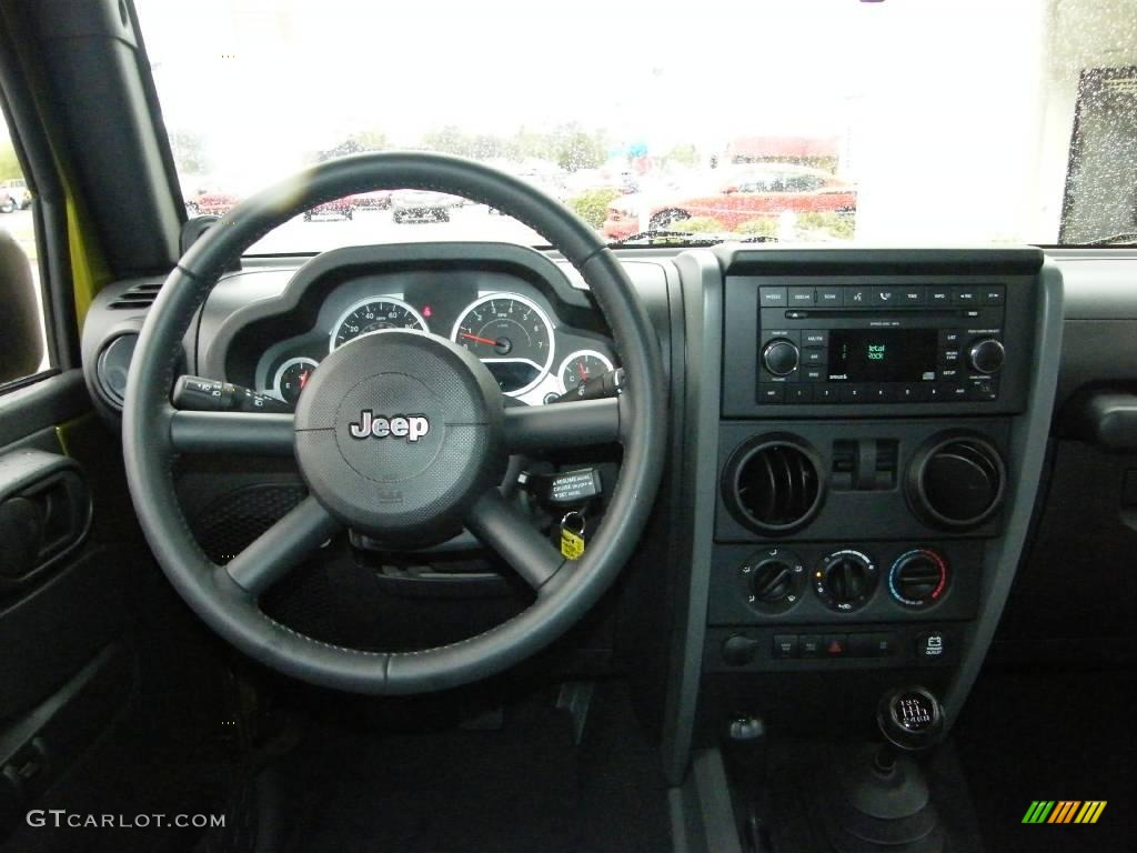 2008 Wrangler Rubicon 4x4 - Rescue Green Metallic / Dark Slate Gray/Medium Slate Gray photo #18