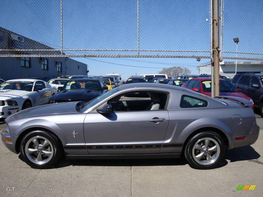 2006 Mustang V6 Premium Coupe - Tungsten Grey Metallic / Light Graphite photo #2