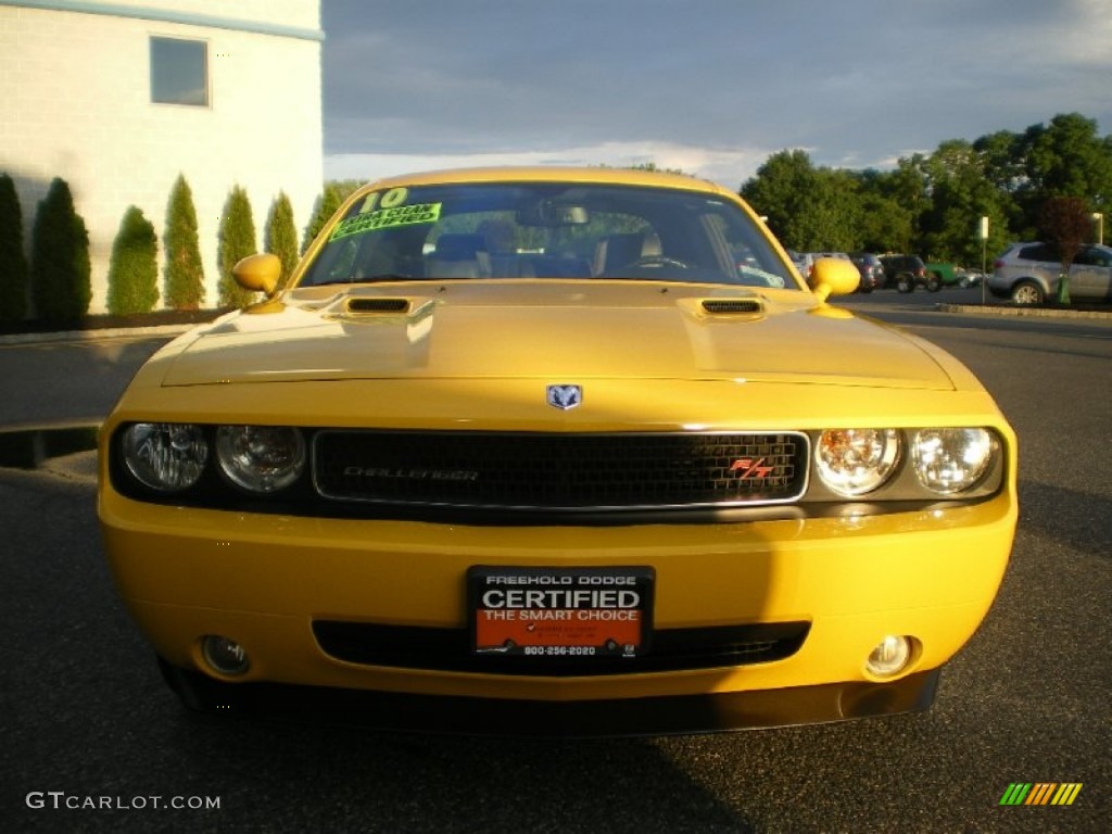 2010 Challenger R/T Classic - Detonator Yellow / Dark Slate Gray photo #2