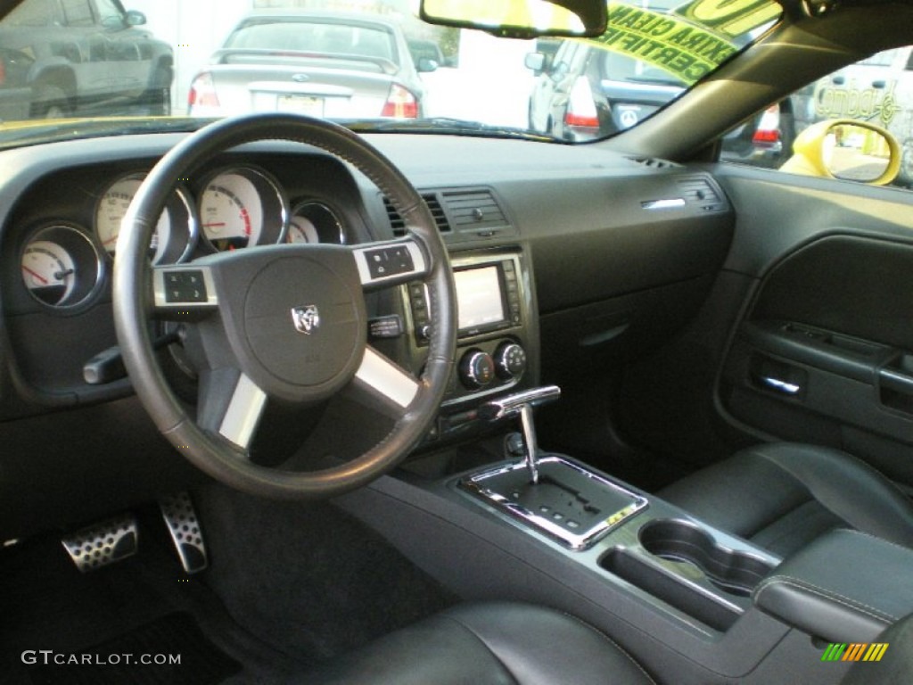 2010 Challenger R/T Classic - Detonator Yellow / Dark Slate Gray photo #10